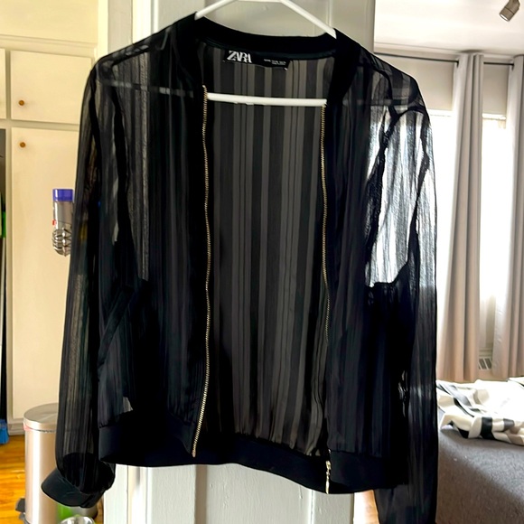 Zara see trou lights jackets black color - Picture 1 of 9